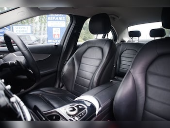Used Mercedes-Benz C-Class 2020 for sale - 75433384: Photo