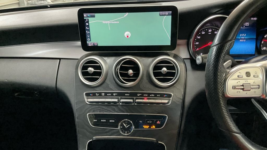 Used Mercedes-Benz C Class 2021 for sale - 76642764: Photo 9