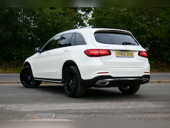 Used Mercedes-Benz GLC 2019 for sale - 79089910: Photo
