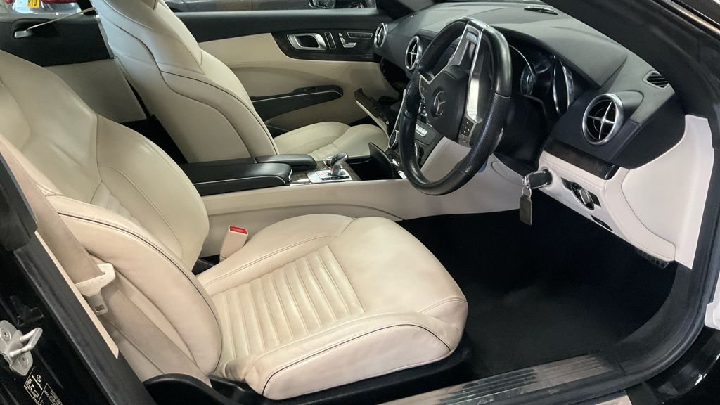 Used Mercedes-Benz SL 2015 for sale - 77065322: Photo 7