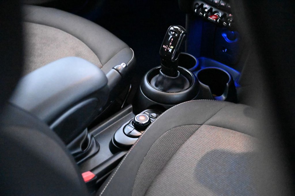 Used MINI Hatch 2019 for sale - 76632324: Photo 19