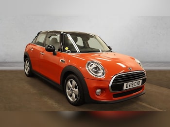 2019 (19) - 1.5 Cooper Classic Hatchback 5dr Petrol Steptronic Euro 6 (s/s) (136 ps)