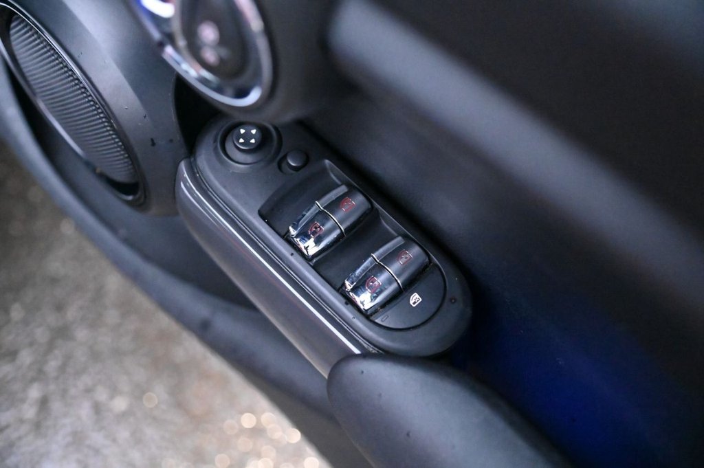 Used MINI Hatch 2019 for sale - 76632324: Photo 24