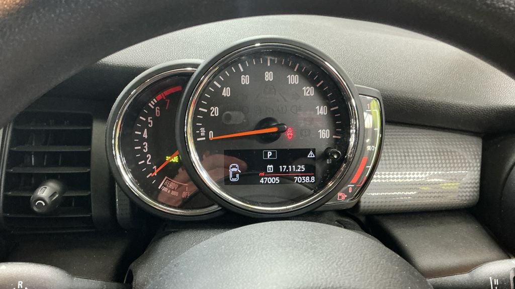 Used MINI Hatch 2019 for sale - 76632324: Photo 8