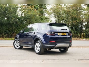 Used Land Rover Discovery Sport 2019 for sale - 79675236: Photo