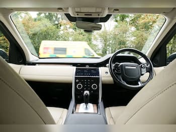 Used Land Rover Discovery Sport 2019 for sale - 79675236: Photo