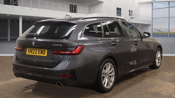 Used BMW 3 Series 2022 for sale - 76148219: Photo 2
