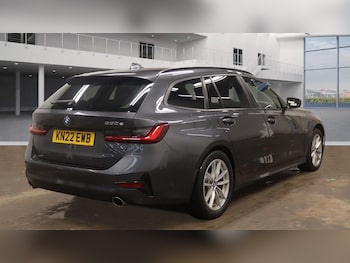 Used BMW 3 Series 2022 for sale - 76148219: Photo 2