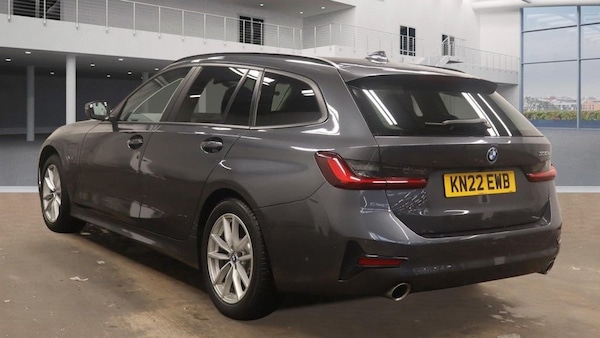 Used BMW 3 Series 2022 for sale - 76148219: Photo 3