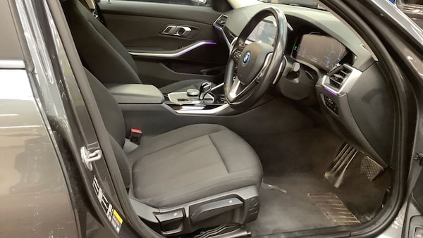 Used BMW 3 Series 2022 for sale - 76148219: Photo 5