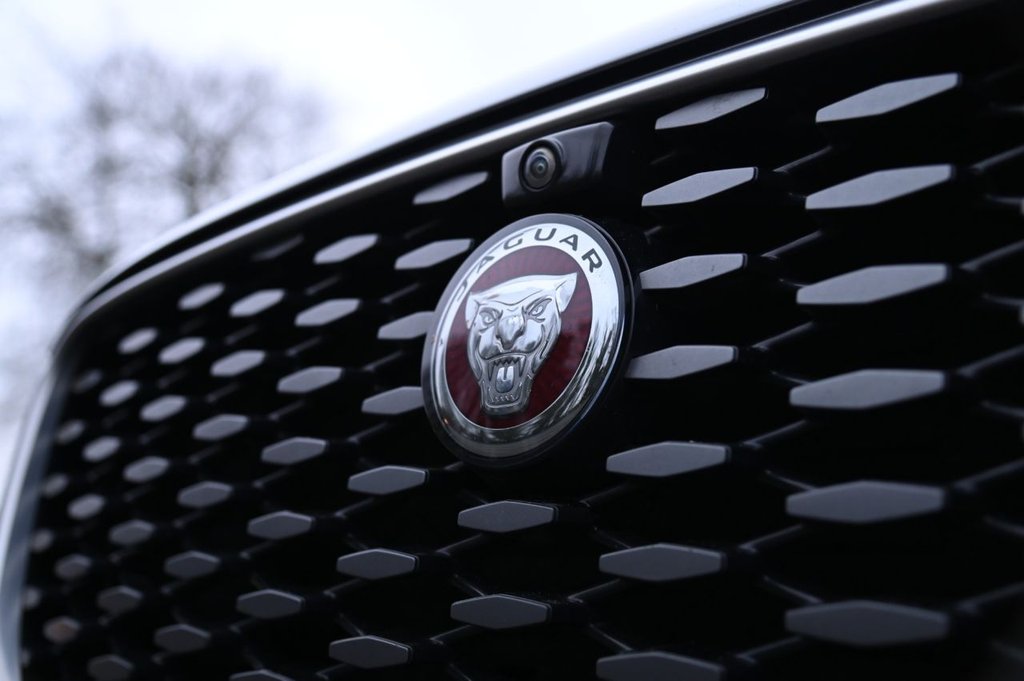 Used Jaguar F-Pace 2021 for sale - 76655121: Photo 40