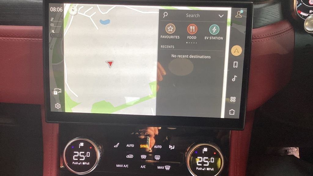 Used Jaguar F-Pace 2021 for sale - 76655121: Photo 9