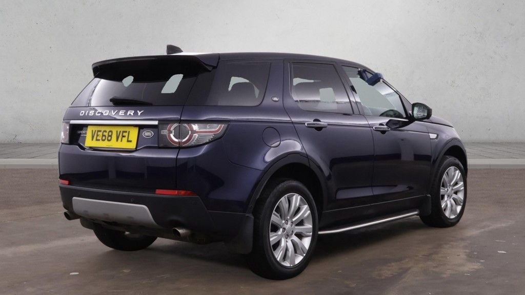 Used Land Rover Discovery Sport 2019 for sale - 78200738: Photo 2