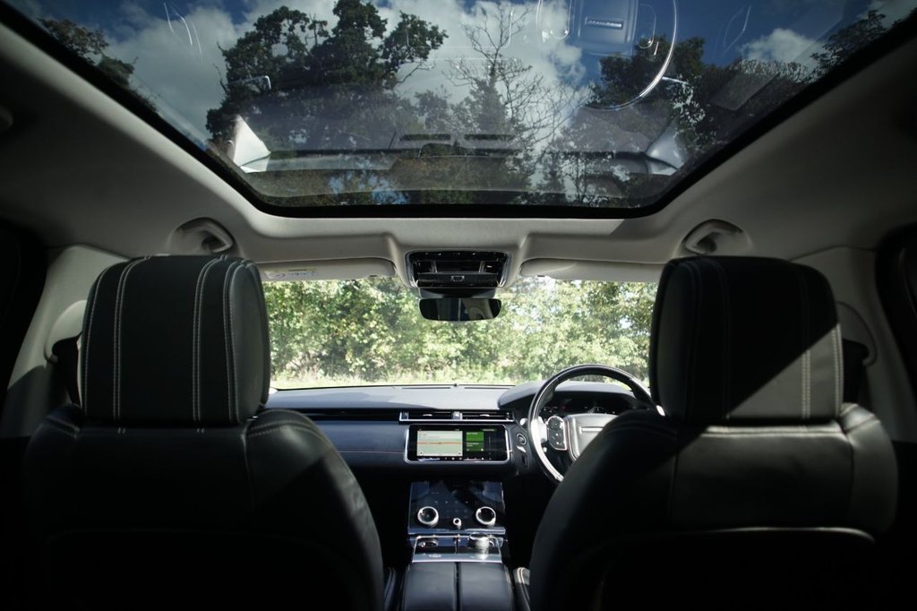 Used Land Rover Range Rover Velar 2017 for sale - 75961901: Photo 16