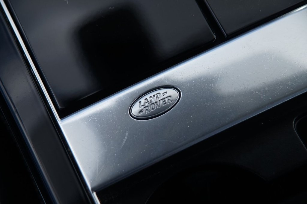 Used Land Rover Range Rover Velar 2017 for sale - 75961901: Photo 21