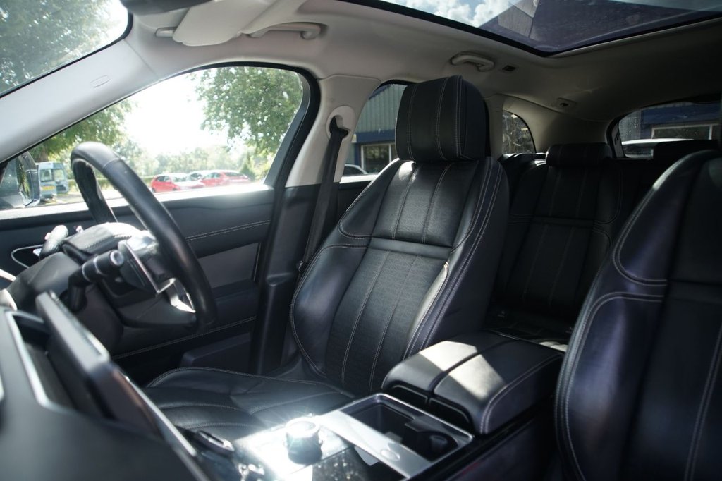 Used Land Rover Range Rover Velar 2017 for sale - 75961901: Photo 24