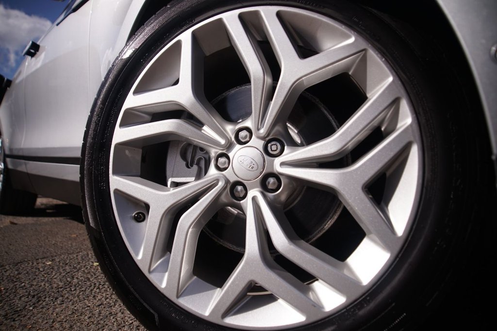 Used Land Rover Range Rover Velar 2017 for sale - 75961901: Photo 39