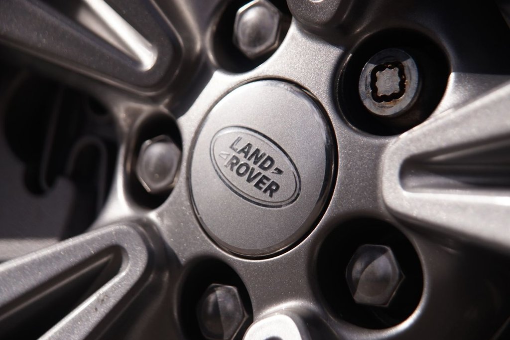 Used Land Rover Range Rover Velar 2017 for sale - 75961901: Photo 40