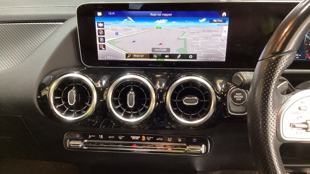 Used Mercedes-Benz GLA 2020 for sale - 76642802: Photo 10