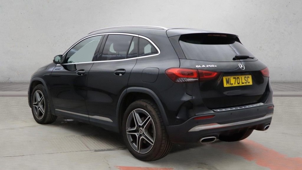 Used Mercedes-Benz GLA 2020 for sale - 76642802: Photo 3