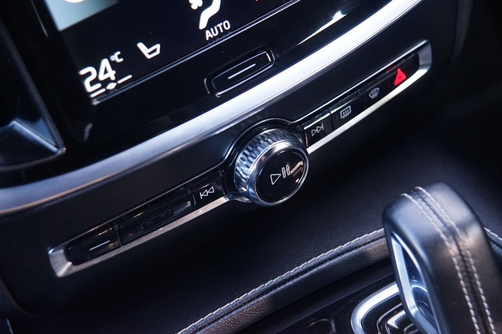 Used Volvo V60 2021 for sale - 76132918: Photo 19