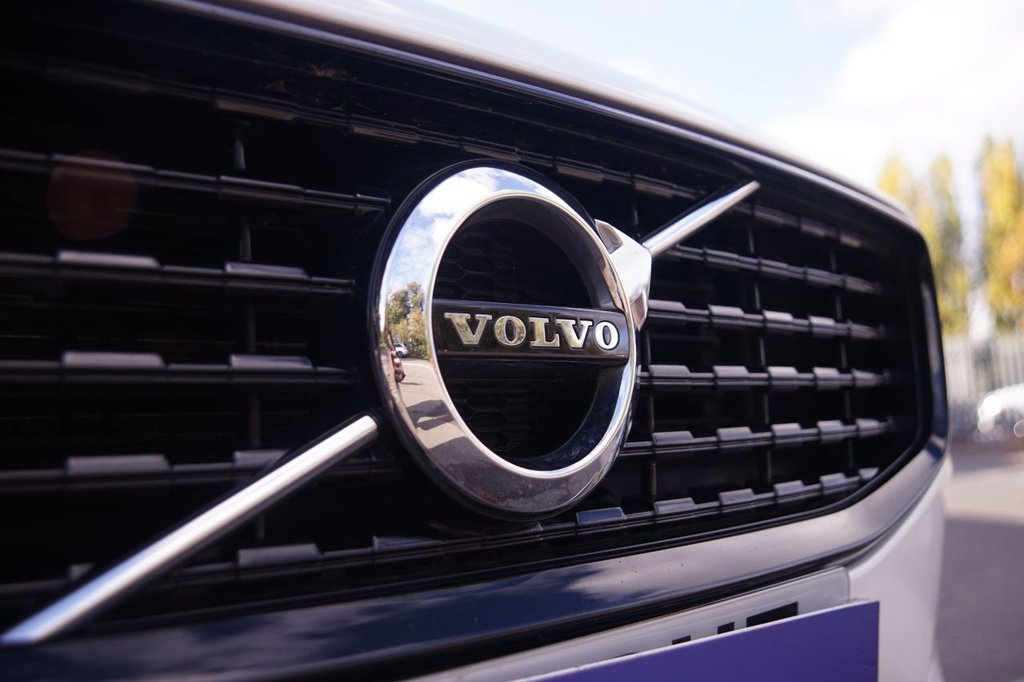 Used Volvo V60 2021 for sale - 76132918: Photo 32