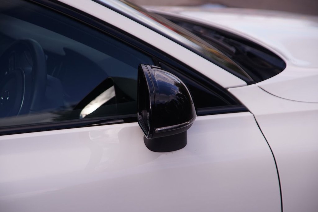 Used Volvo V60 2021 for sale - 76132918: Photo 40