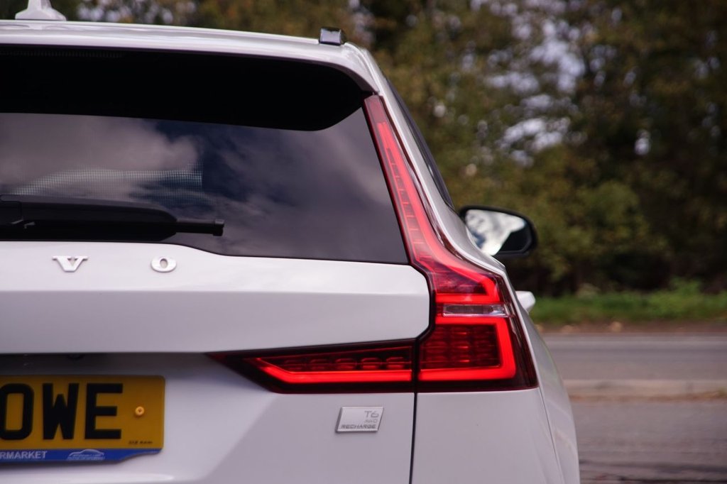 Used Volvo V60 2021 for sale - 76132918: Photo 42