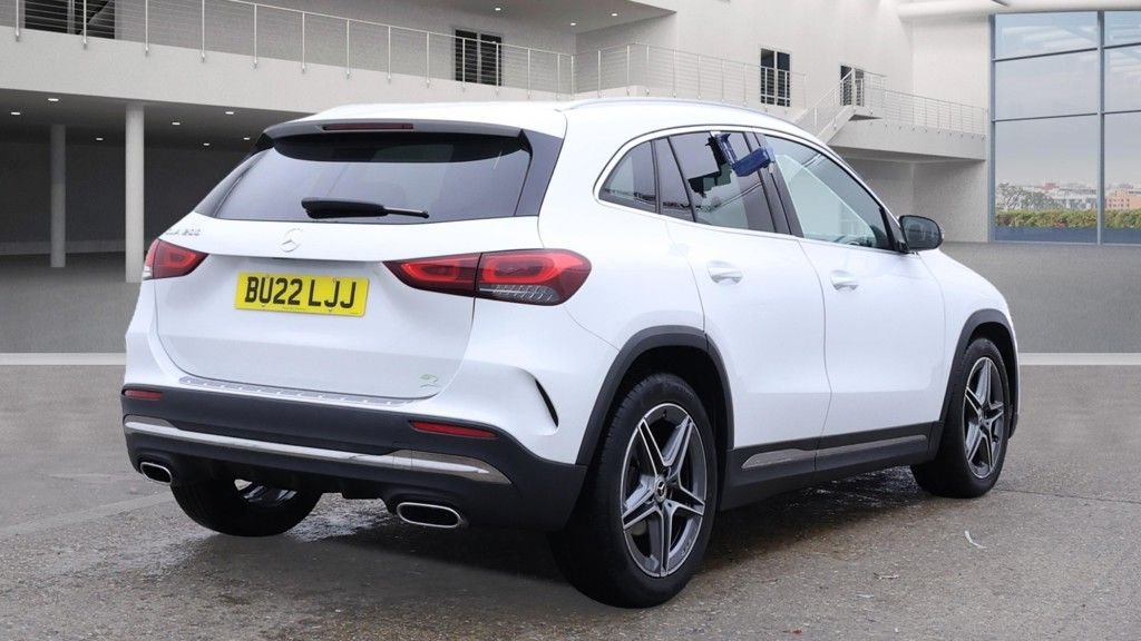 Used Mercedes-Benz GLA 2022 for sale - 76417727: Photo 2