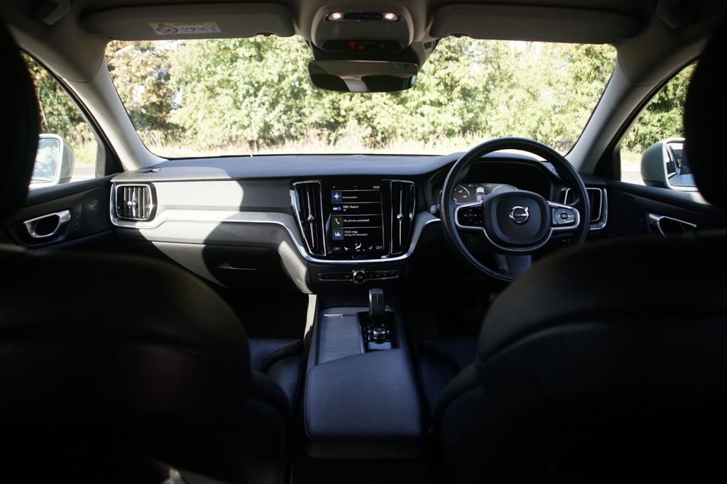 Used Volvo V60 2021 for sale - 77319464: Photo 3