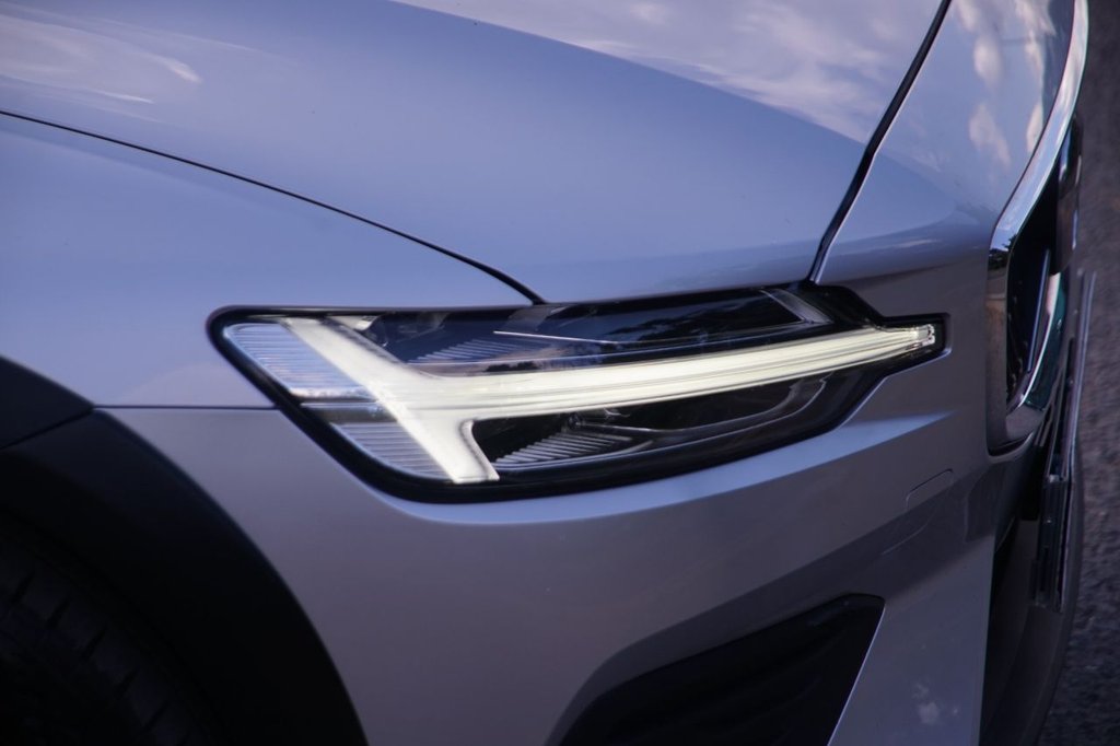 Used Volvo V60 2021 for sale - 77319464: Photo 32