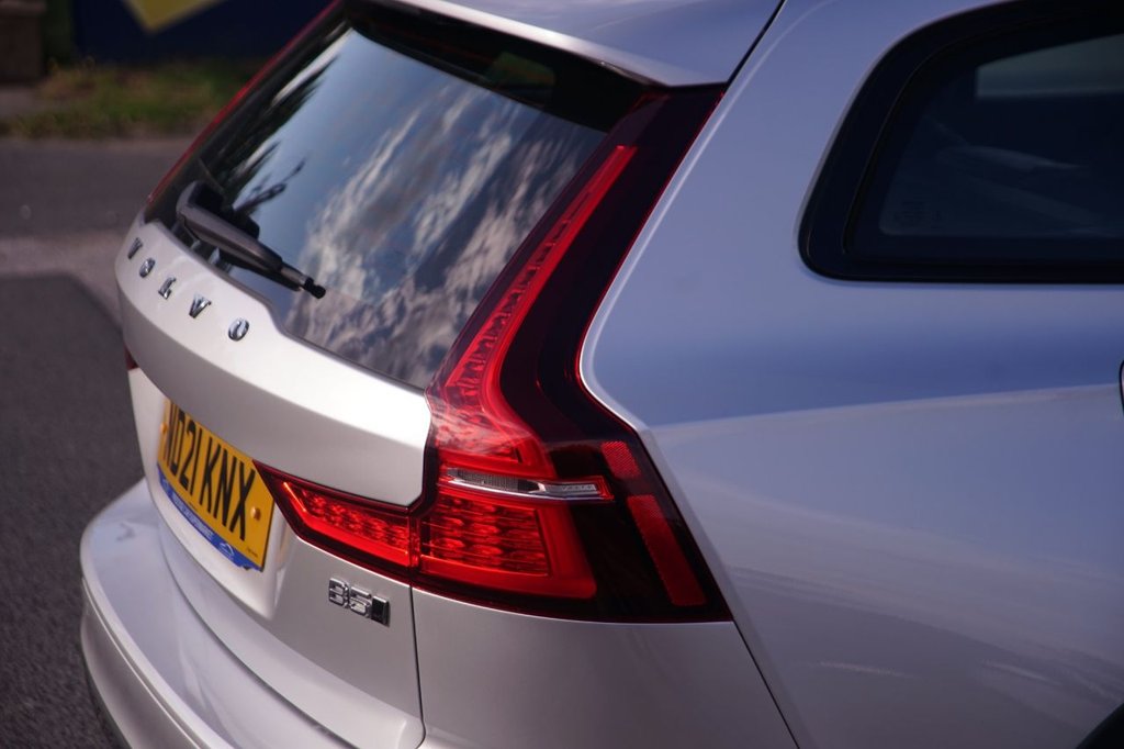 Used Volvo V60 2021 for sale - 77319464: Photo 39