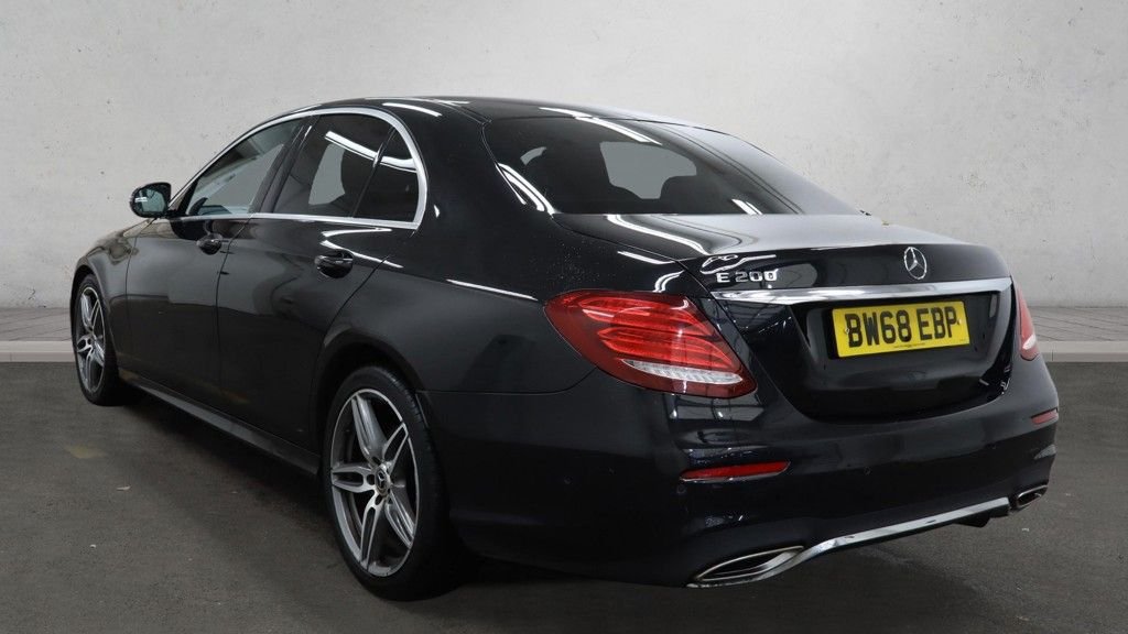 Used Mercedes-Benz E Class 2018 for sale - 77139651: Photo 3