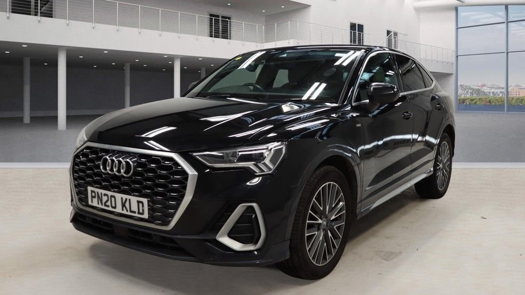 Used Audi Q3 2020 for sale - 77302460: Photo 4