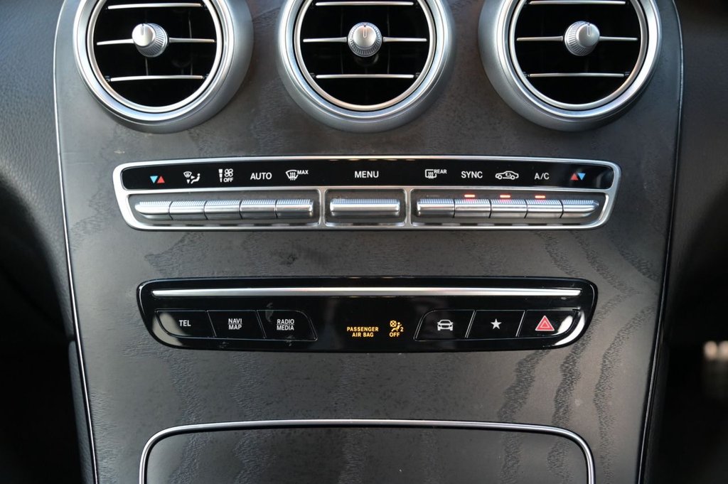 Used Mercedes-Benz GLC 2021 for sale - 76617674: Photo 18