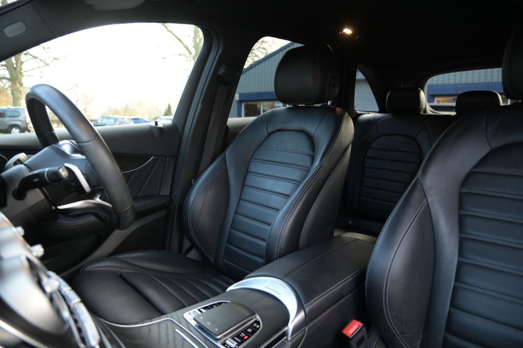 Used Mercedes-Benz GLC 2021 for sale - 76617674: Photo 23