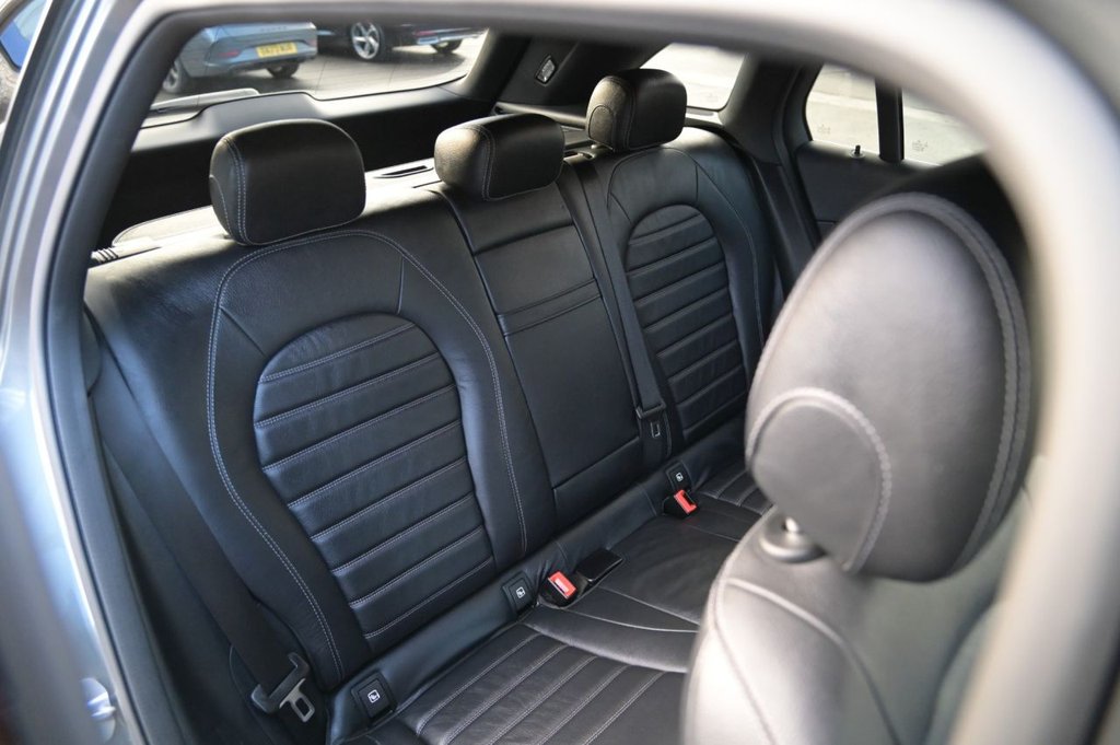 Used Mercedes-Benz GLC 2021 for sale - 76617674: Photo 31