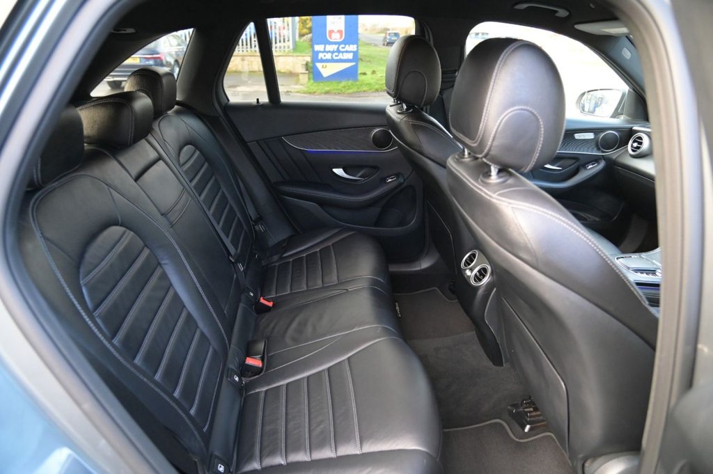 Used Mercedes-Benz GLC 2021 for sale - 76617674: Photo 32