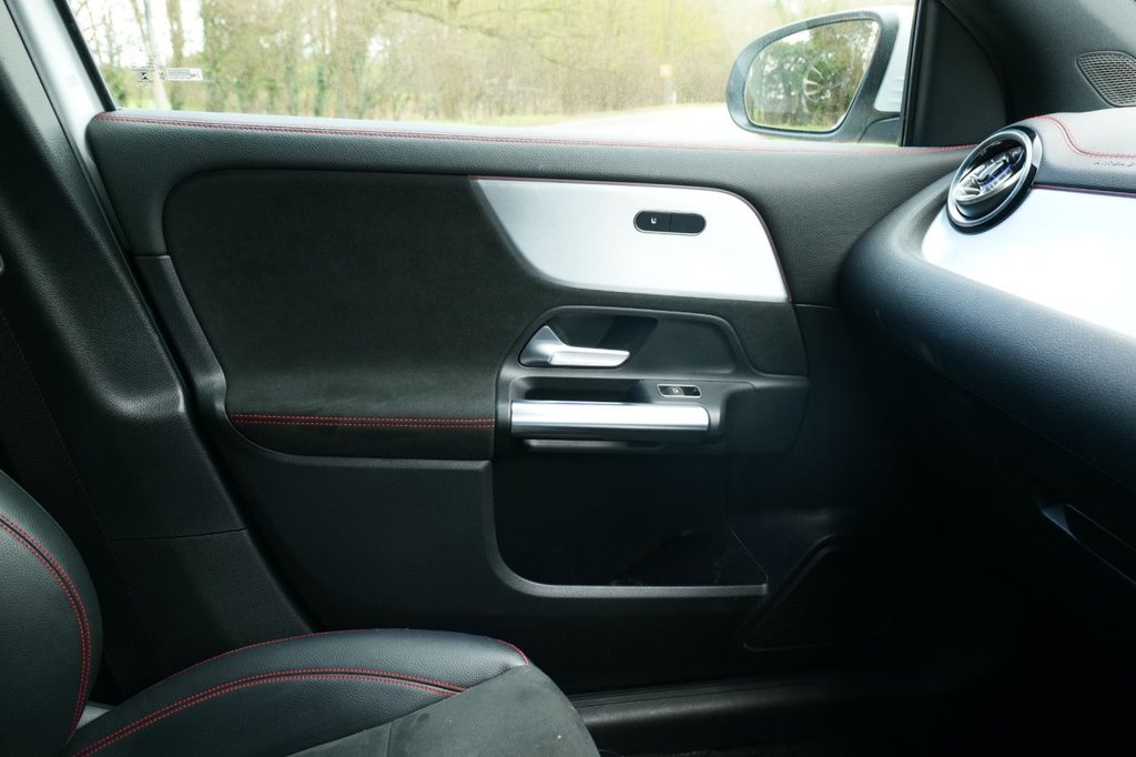 Used Mercedes-Benz EQA 2022 for sale - 77369790: Photo 9