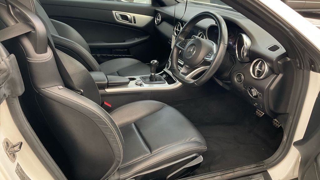 Used Mercedes-Benz SLC 2019 for sale - 76417860: Photo 5