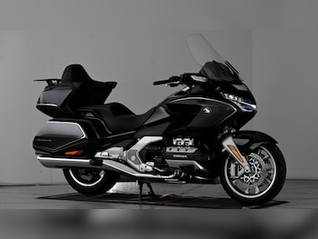 Used Honda GL1800 Gold Wing 2020 for sale - bike-77470924: Photo