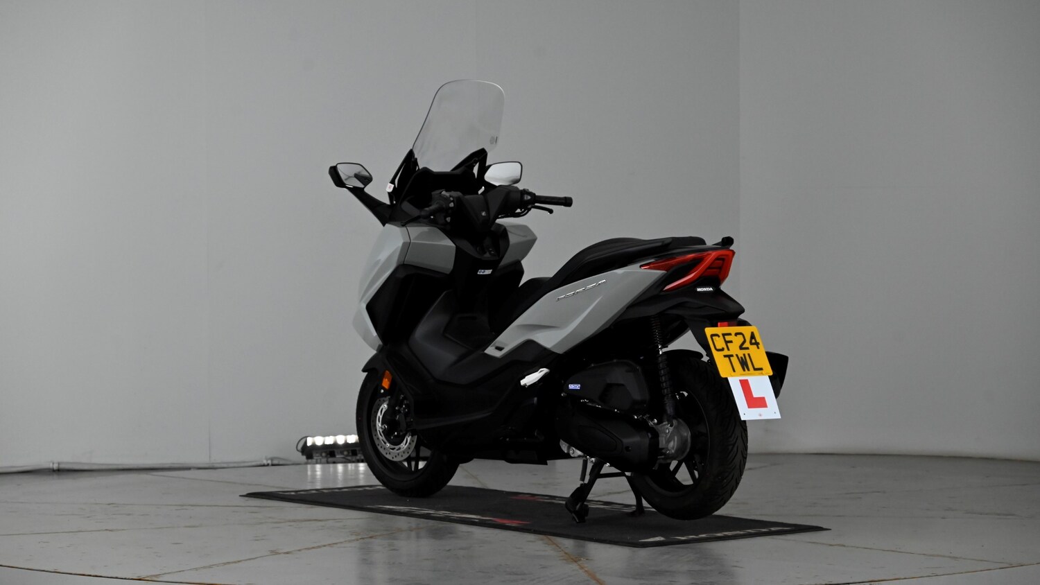 Honda Forza 125