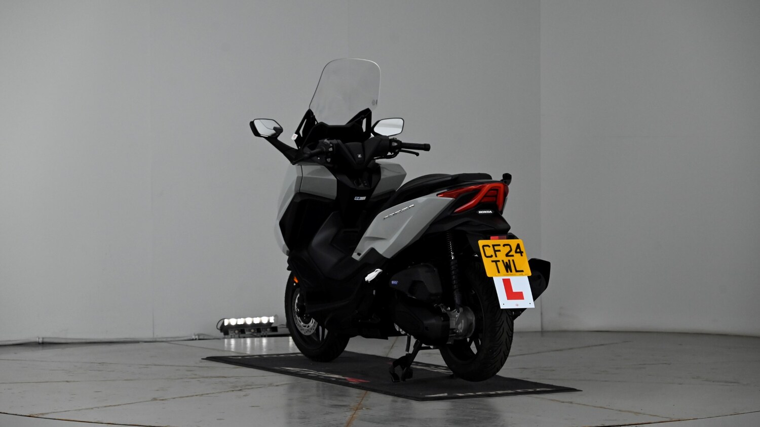 Honda Forza 125