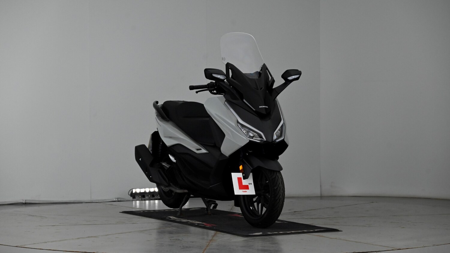 Honda Forza 125