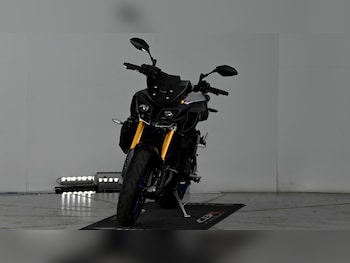 Used Yamaha MT-10 2019 for sale - bike-78036796: Photo