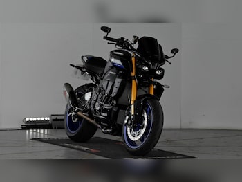 Used Yamaha MT-10 2023 for sale - bike-78036819: Photo