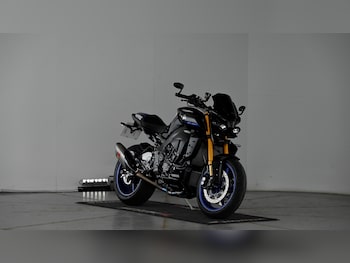 Used Yamaha MT-10 2023 for sale - bike-78036819: Photo