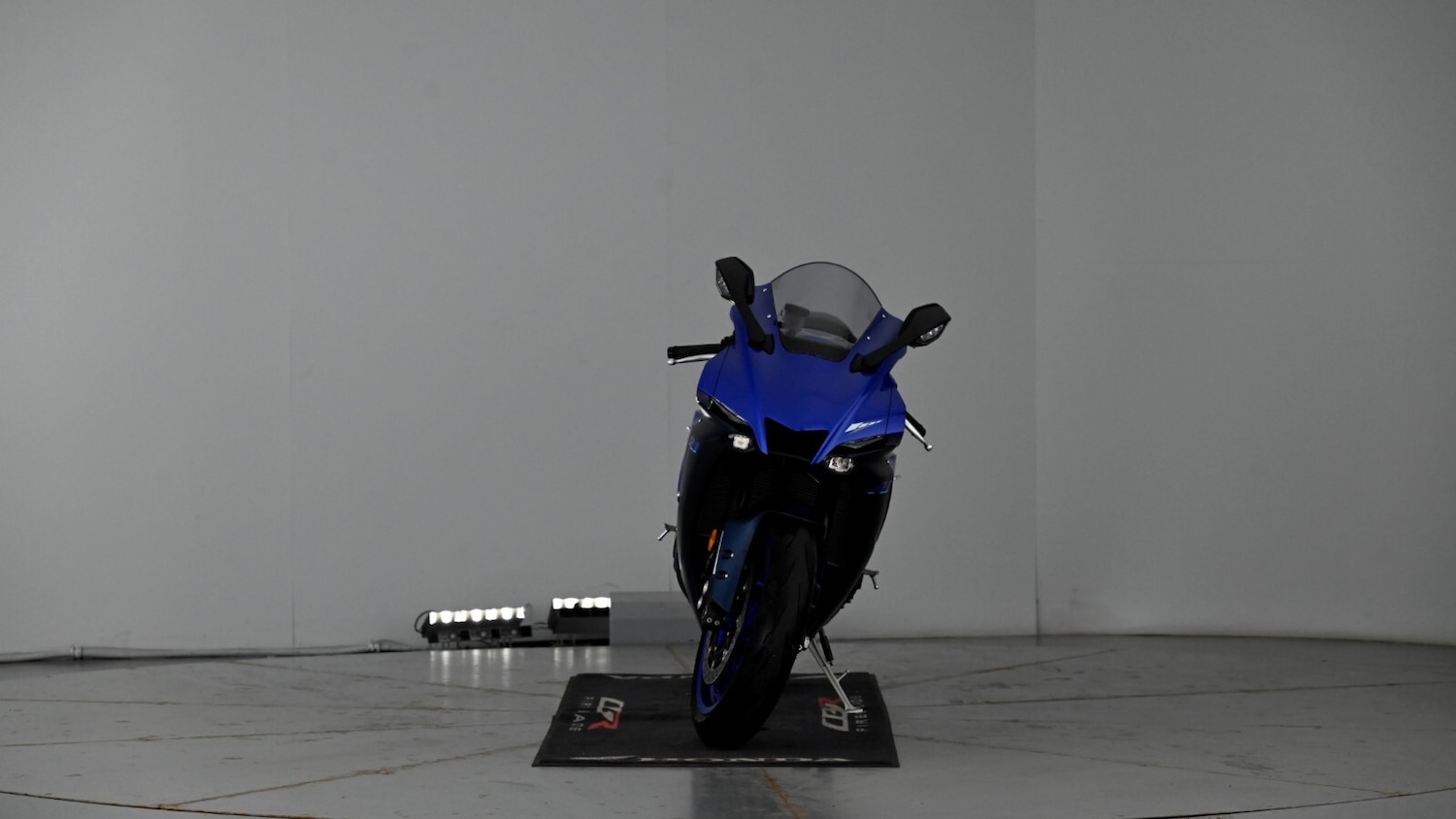 Yamaha R1