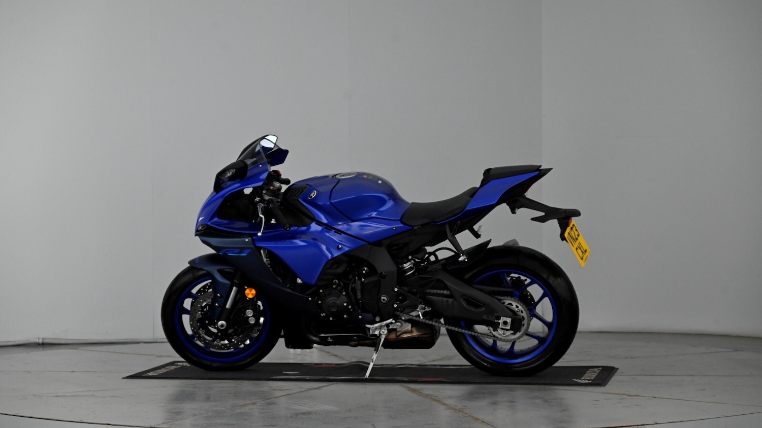 Yamaha R1