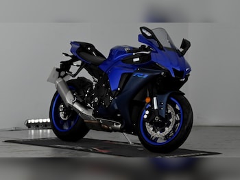 Used Yamaha R1 2023 for sale - bike-77786256: Photo